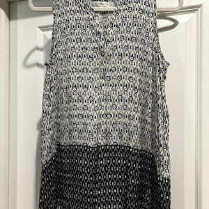 Black and White Sleeveless Blouse